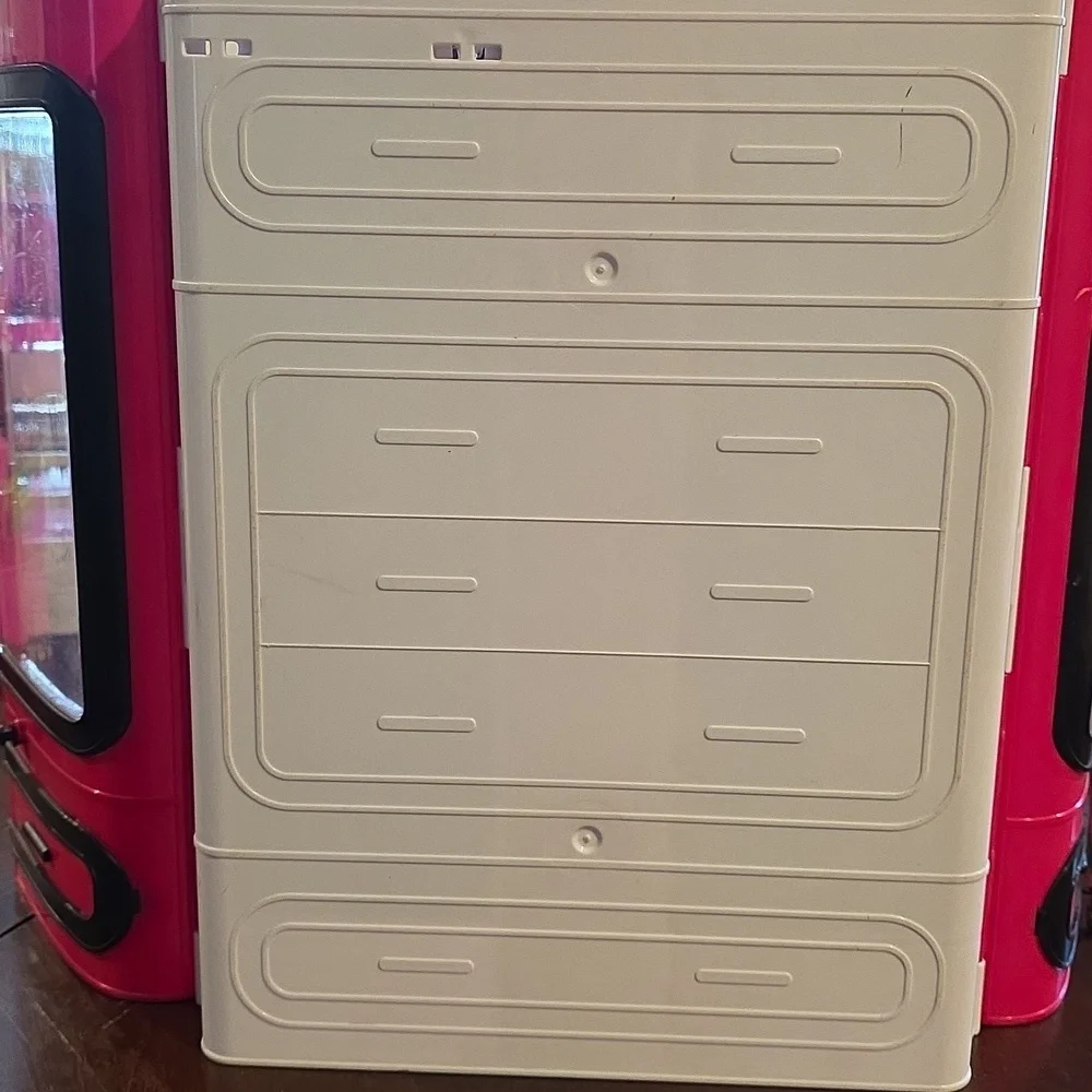 Barbie Fashion Closet in Pink and Black 2015 - Picture 5 of 7